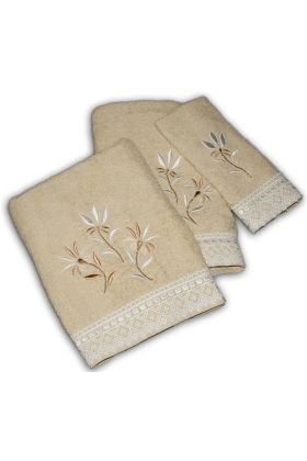 Romantisk håndklædesæt med blondekant til brudeparret - nougatfarvet