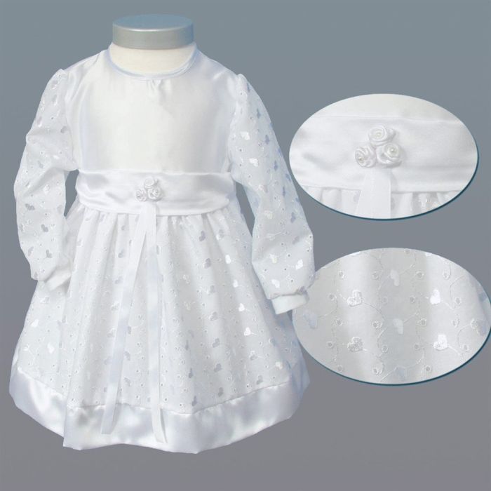 Hvid, kort dåbskjole, brudepigekjole i broderie anglaise med hjertemønster str. 74/80